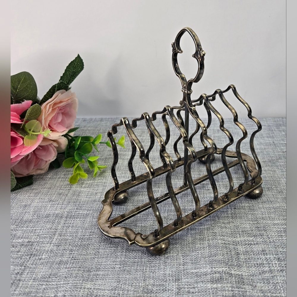 Antique Walker & Hall‎ Silver Plated Victorian Six Slices Toast Rack, England